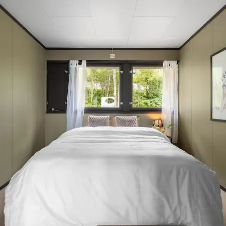 Tomasjord Home, The Floor Prázdninový dům *